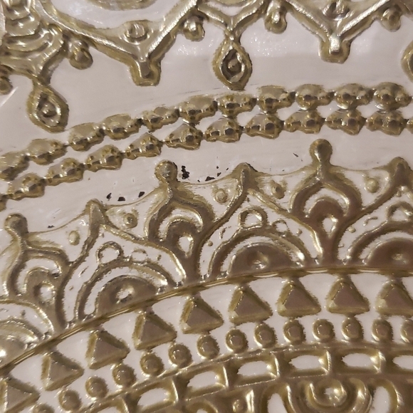 Aaccent Decorative plate charger 10.5" diam white plate gold design - Picture 10 of 11